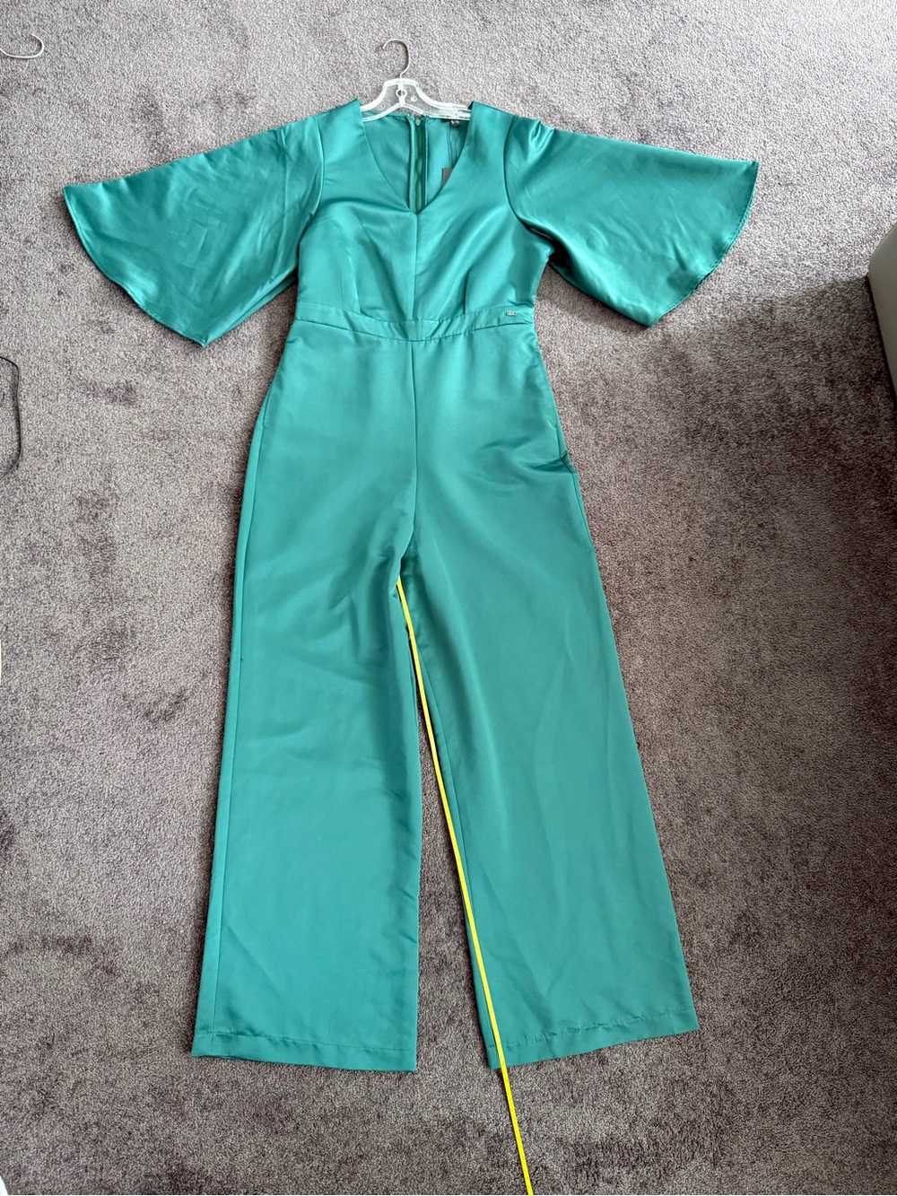 ๐นWomenโs Gorgeous Emerald Green Jumpsuit by MEXX - Size Med - NWT - Reg $109! - Picture 15 of 15